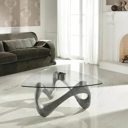 Tavolino Tetris con top in vetro e base in pietra fossile di Stones