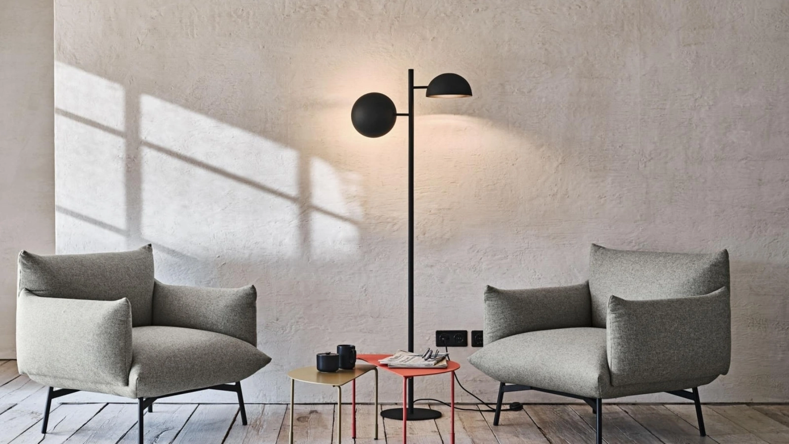 Lampada da terra in metallo Charlotte di Midj