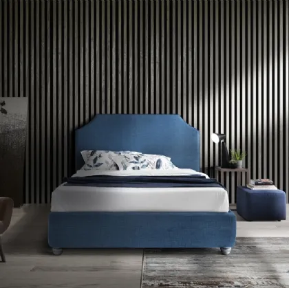 Letto in tessuto blu con testiera sagomata Austin di Artigianaletti
