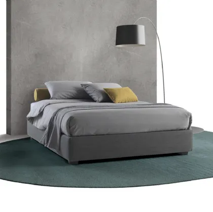 Letto matrimoniale Sommier in tessuto di GR Salotti