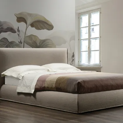 Letto in tessuto con testiera Morfeo di GR Salotti