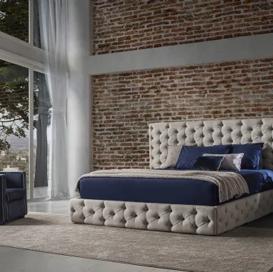 Letto Mozart in tessuto imbottito e trapuntato di GR Salotti