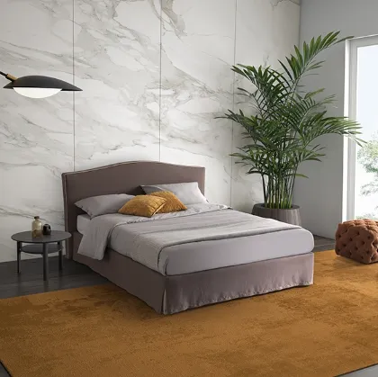 Letto Notte con testiera sagomata di GR Salotti