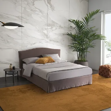 Letto Notte con testiera sagomata di GR Salotti