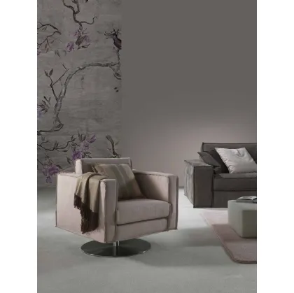 Poltroncina in tessuto imbottito Brio Girevole di GR Salotti