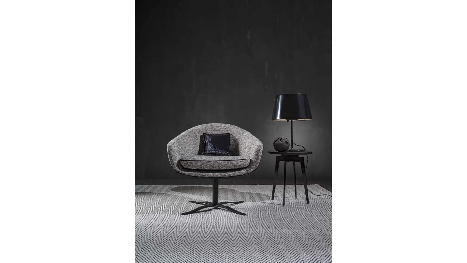 Poltroncina di design in tessuto Susy di GR Salotti