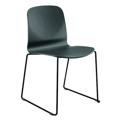 Sedia Liù S M LG_T con base a slitta in metallo verniciato e scocca in legno di Midj