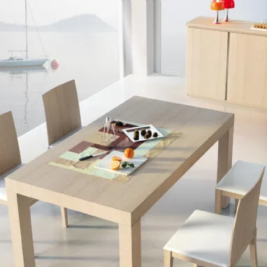 Sedia SD755 in legno con sedile imbottito di Fratelli Elli