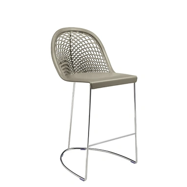 Sgabello Guapa in cuoio intrecciato di Midj