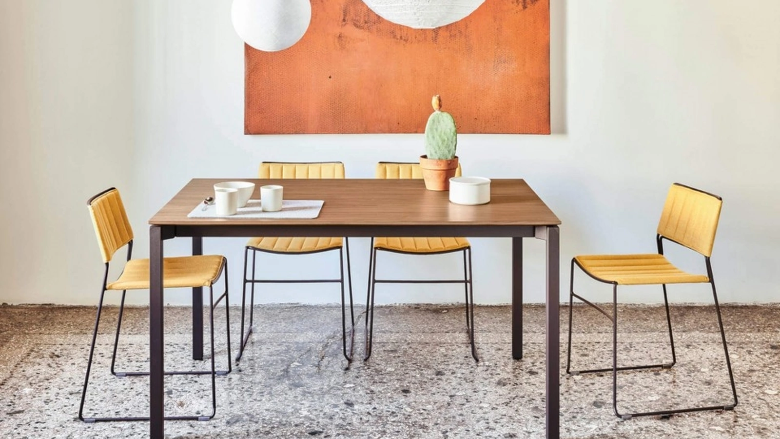 Sedia impilabile Slim S M TS in tessuto e acciaio di Midj