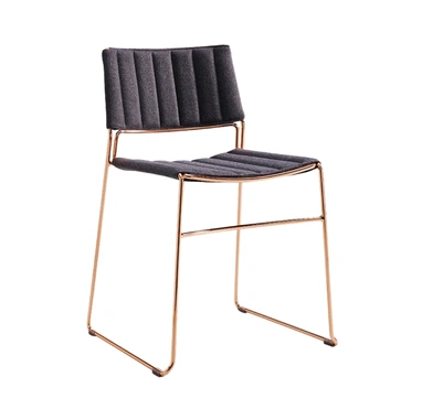 Sedia impilabile Slim S M TS in tessuto e acciaio di Midj