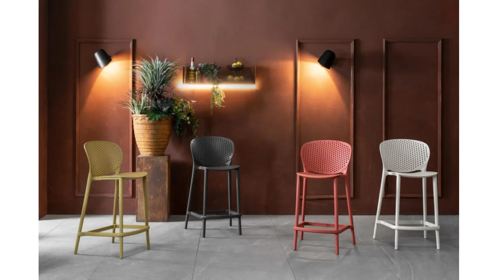 Sgabello in polipropilene Spot di Stones