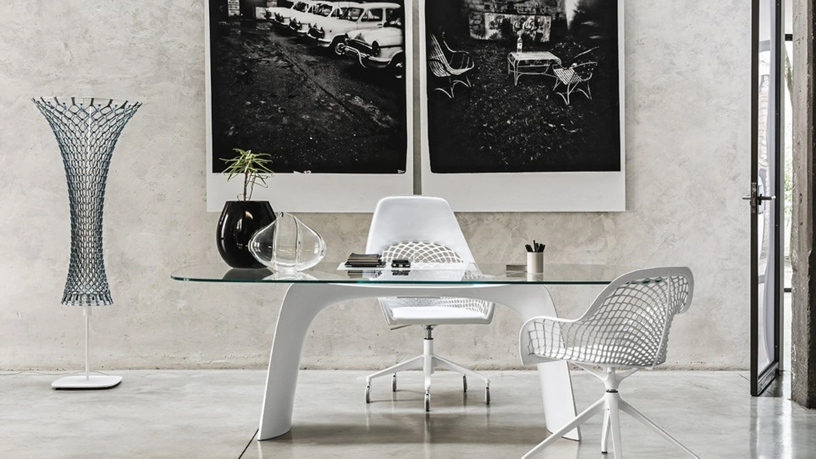 Tavolo di design con top in vetro e base in plastica Baydur di Midj